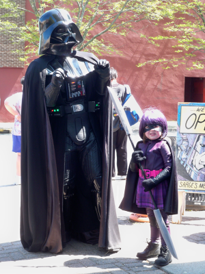 randalism:
 Oh yeah!
gamefreaksnz:geekleetist:magnetgirl:
   Hit-Girl vanquishes the Sith Lord.
 Cuteness factor x 10!
  