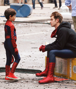 uncannybrettwhite:
 pizza-party:
  TASM2 set, May 26  Back when I was a chubby, weird, nerdy kid who was very worried that I’d always and forever be that gigantic, that awkward, and that trapped in my own weirdness, I used to think “Well, Peter Parker used to be this nerd who everyone picked on and no one understood, then he became this cool hero with a fun job who married this beautiful model who loved him.