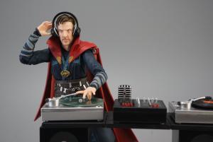 DJ STRANGE