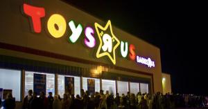 Luhhh HK childhood memories ;_;
Quoted 9GAG's tweet:   Toys ‘R’ Us Files For Bankruptcy In US And It’s Time To Say Bye To Our Childhood
https://9gag.com/gag/a1K0bY8?ref=tp
 